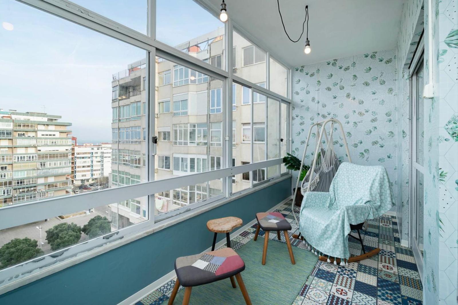Cozy Apartment In Central Almada W Swing Chairs Eksteriør bilde